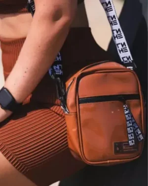 Bolsa Shoulder Hellen Carolina Logomania Vinil