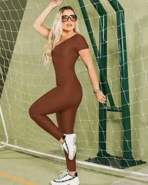 macacão curve hellen carolina