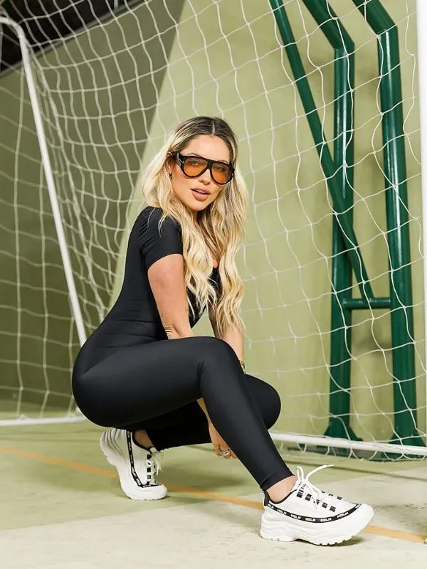 macacão curve hellen carolina